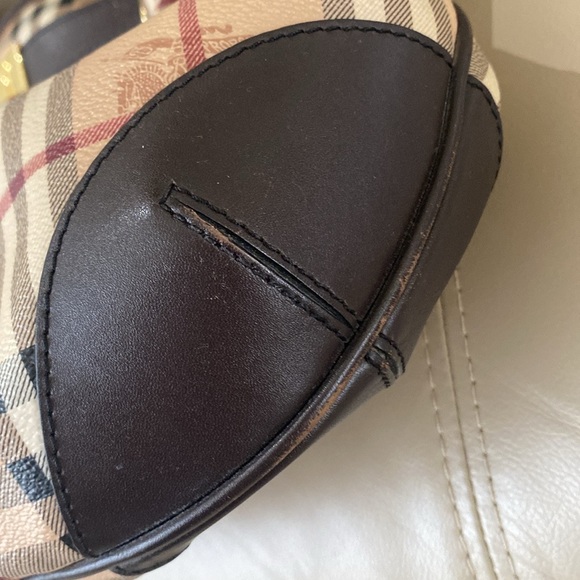 Burberry Haymarket  Nova Check Medium Hobo Handbag - Picture 5 of 16